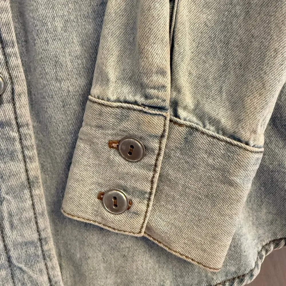 Vintage Outlaw Denim Shirt Women's Small USA Made Light Wash Western Jean Top - Picture 9 of 12